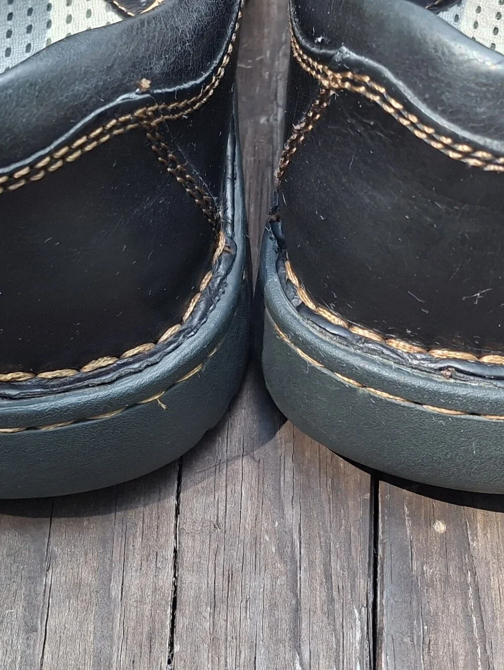 Born Blast III Mens Size 9M Black Leather Slip-On Shoes Handcrafted Sustainable